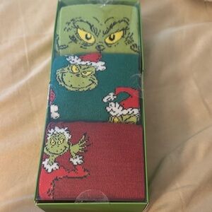 Grinch Themed Men’s Socks Set